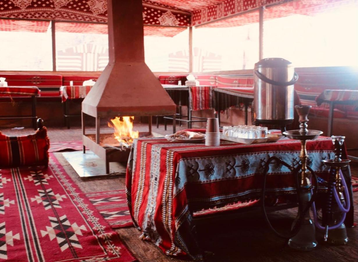 Hôtel Bedouin Memories Camp à Wadi Rum Extérieur photo