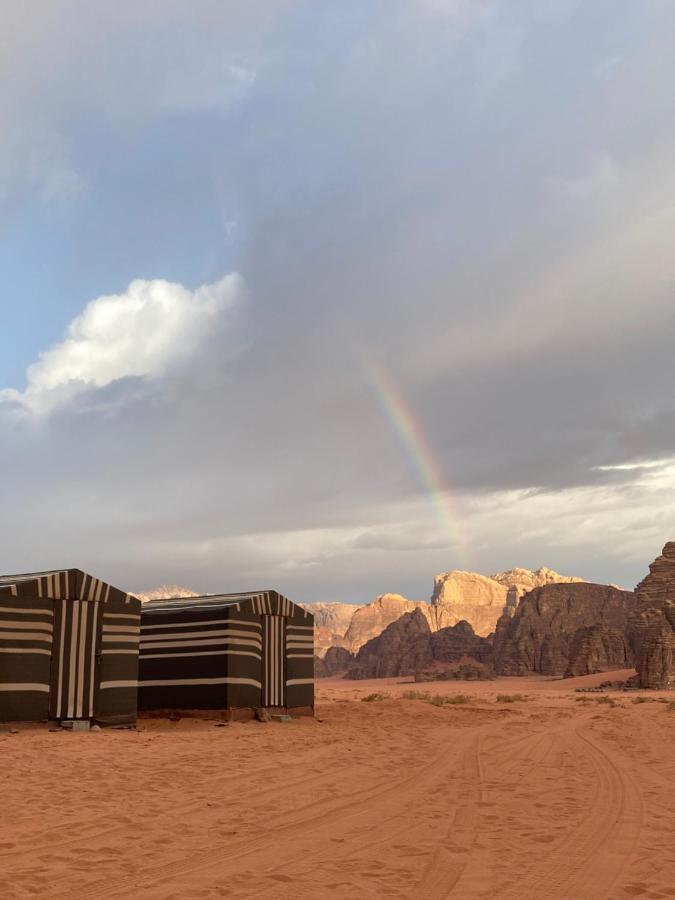 Hôtel Bedouin Memories Camp à Wadi Rum Extérieur photo