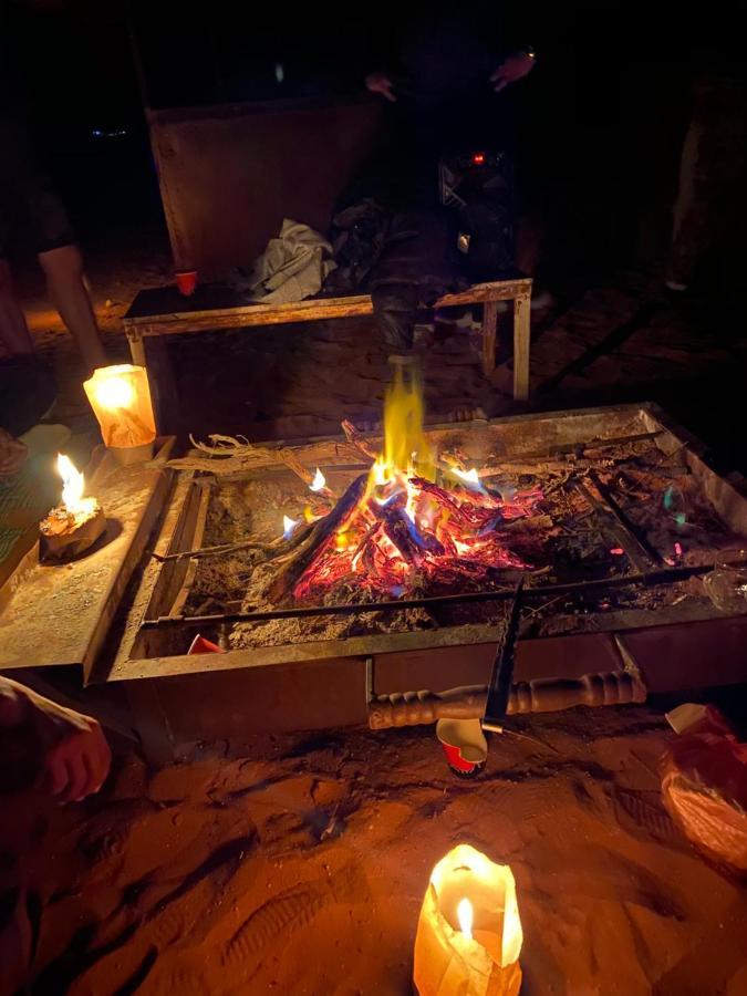 Hôtel Bedouin Memories Camp à Wadi Rum Extérieur photo