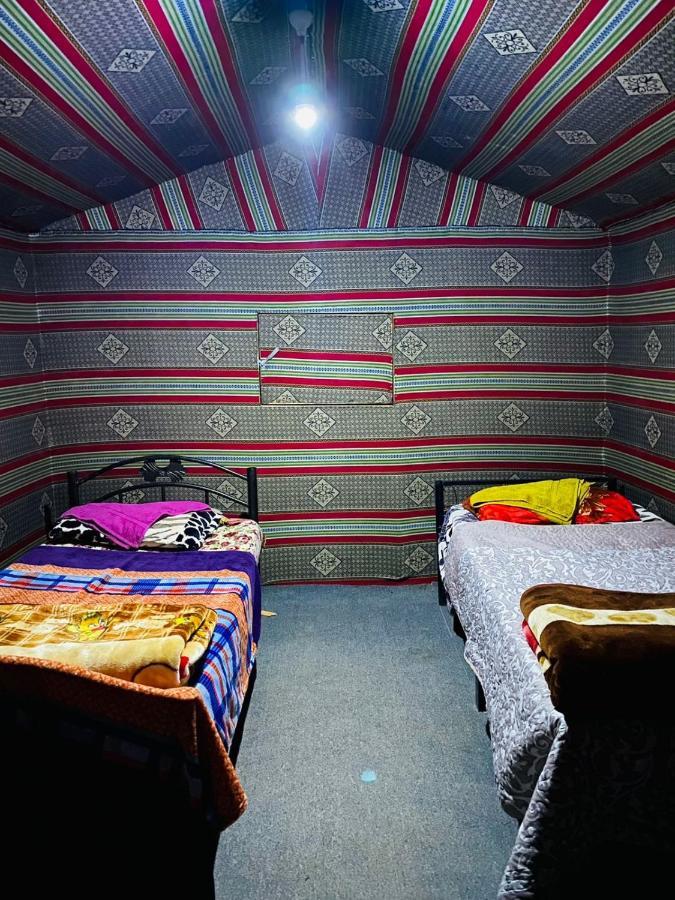 Hôtel Bedouin Memories Camp à Wadi Rum Extérieur photo