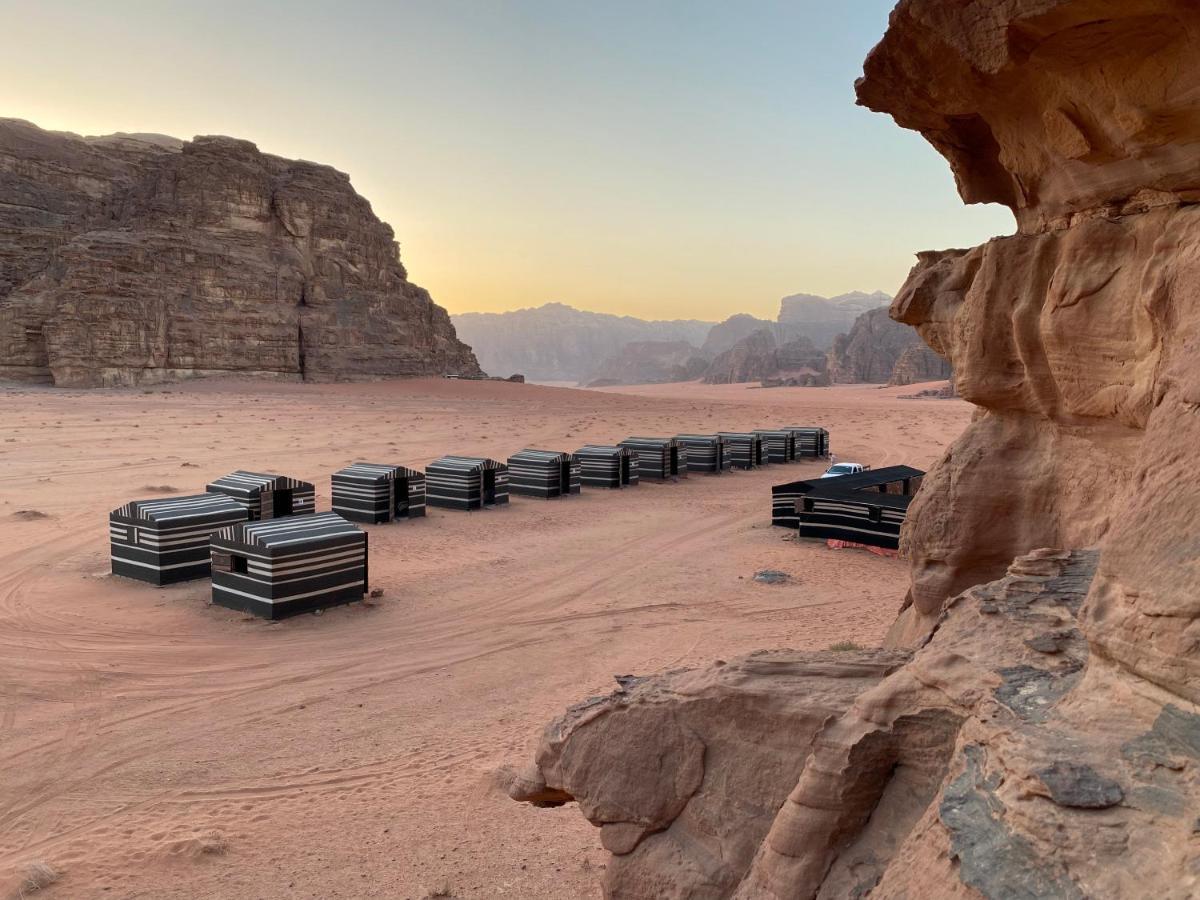 Hôtel Bedouin Memories Camp à Wadi Rum Extérieur photo