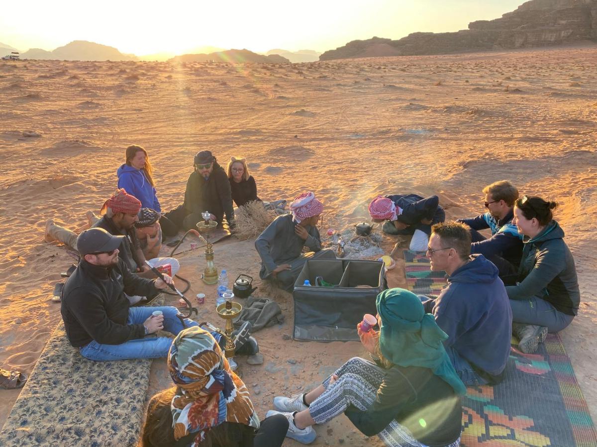Hôtel Bedouin Memories Camp à Wadi Rum Extérieur photo