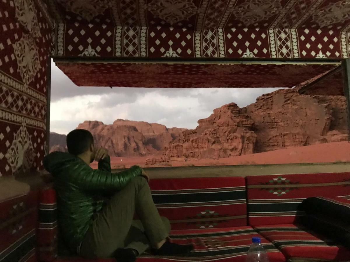 Hôtel Bedouin Memories Camp à Wadi Rum Extérieur photo