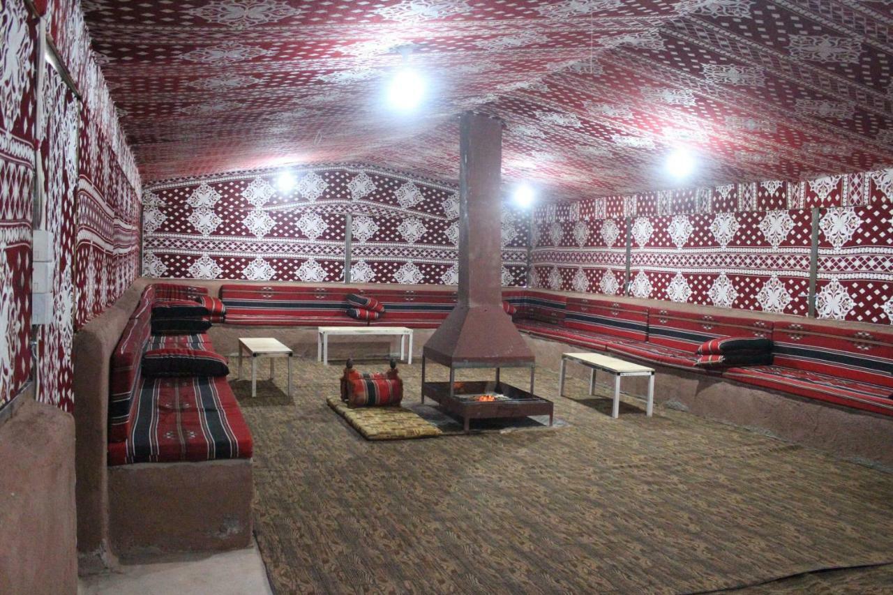 Hôtel Bedouin Memories Camp à Wadi Rum Extérieur photo
