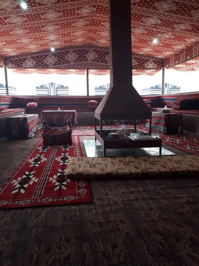Hôtel Bedouin Memories Camp à Wadi Rum Extérieur photo